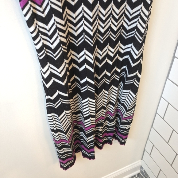 Krimson Klover Cotton Blend Sleeveless Chevron Multi Colored Stripe Dress - Picture 3 of 8